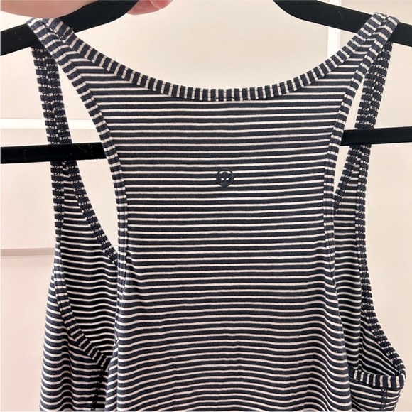 Lululemon Athletica Refresh Maxi Dress Hyper Stripe. Size M - Picture 9 of 9